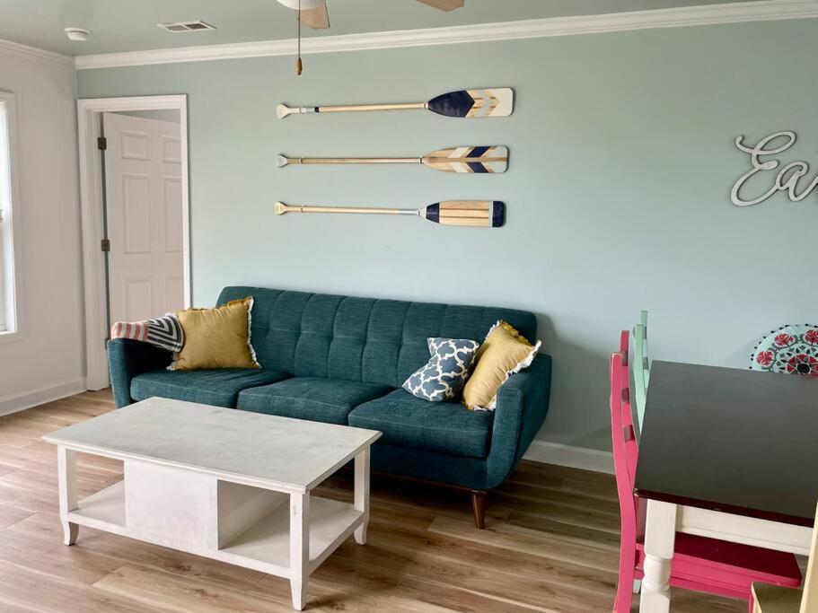 3 Bedroom Condo, Ocean Views & Short Walk To Beach! Oak Island Exterior foto